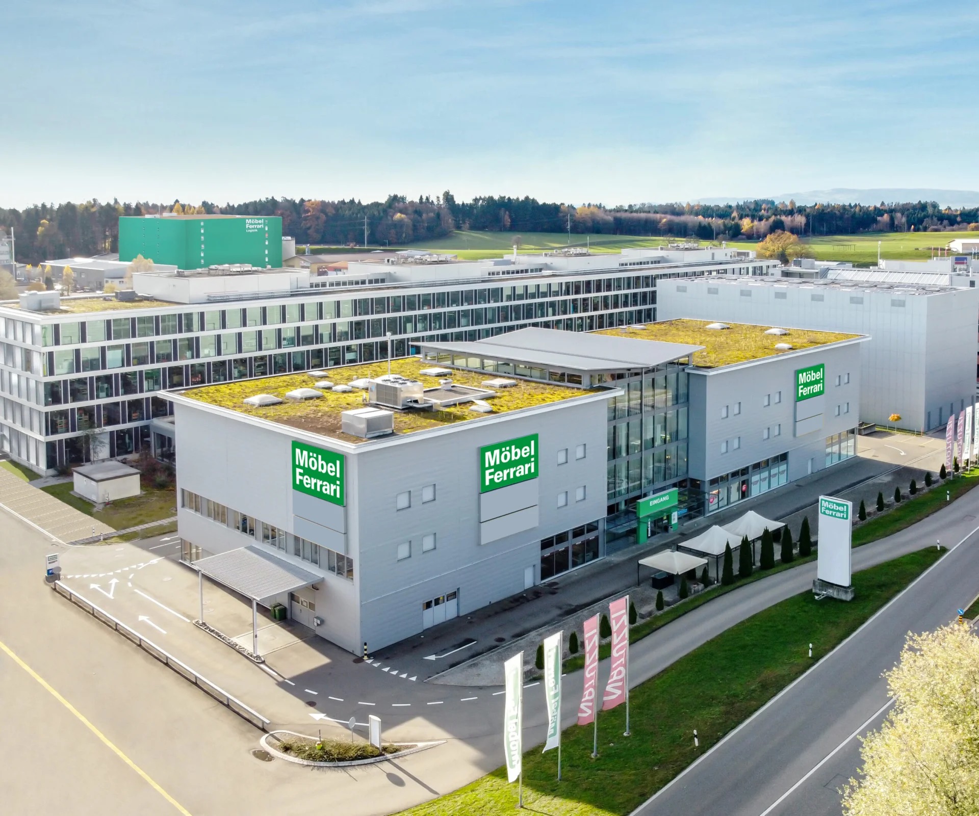 Möbel Ferrari in Hinwil aus der Luft